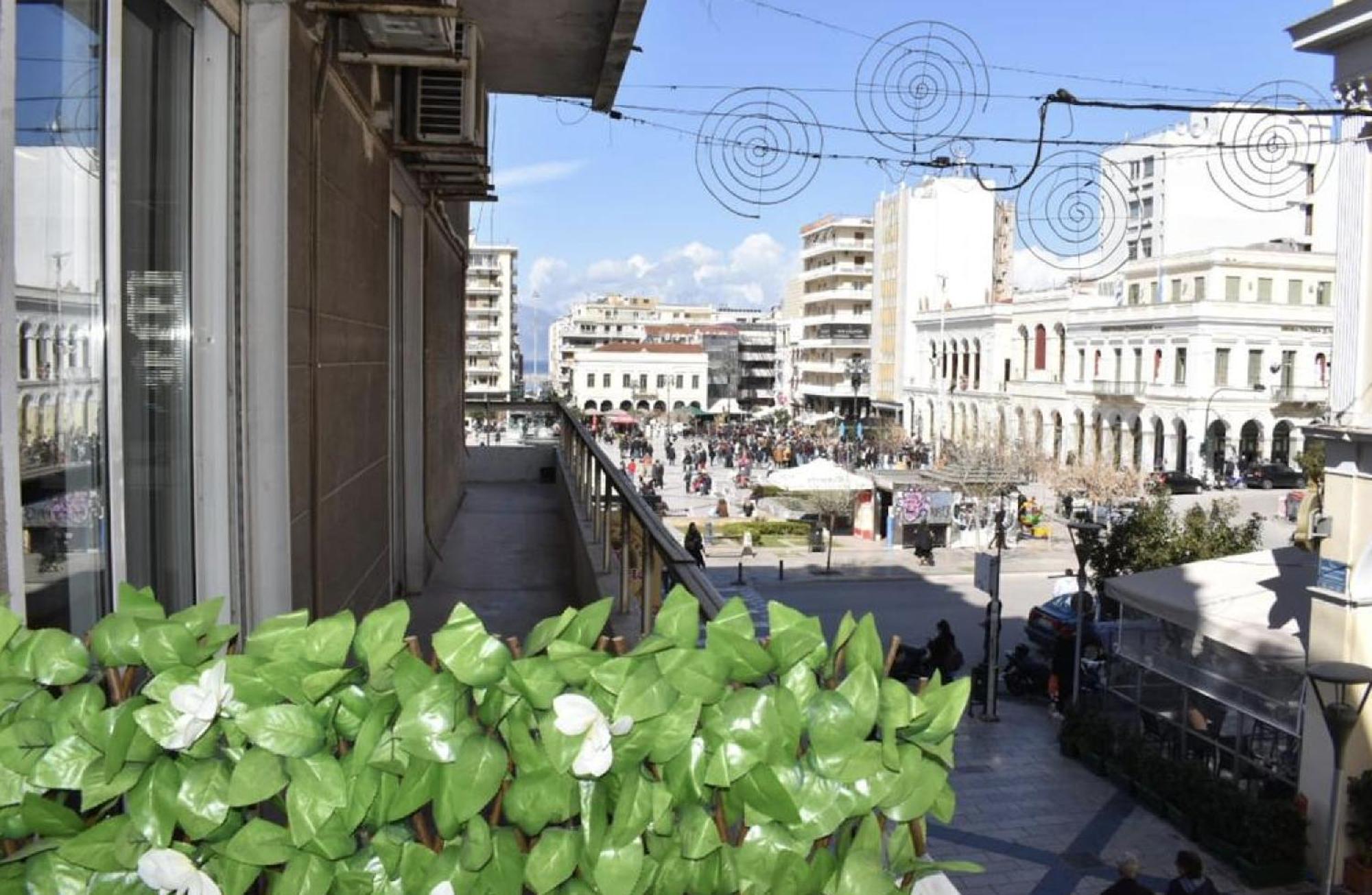 Modern Cozy Central Flat Patras Exterior foto